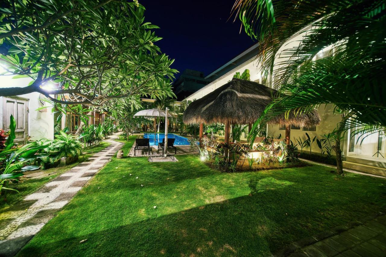 Hotel Easy Surf Camp Kuta Lombok Exterior foto