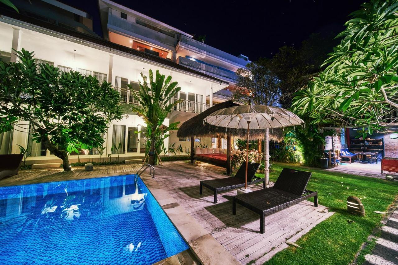 Hotel Easy Surf Camp Kuta Lombok Exterior foto