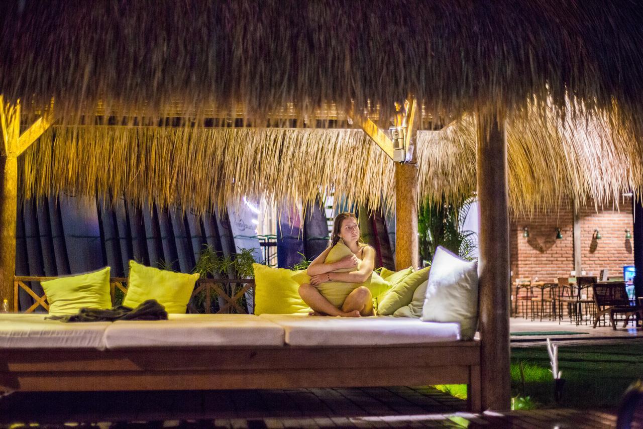 Hotel Easy Surf Camp Kuta Lombok Exterior foto
